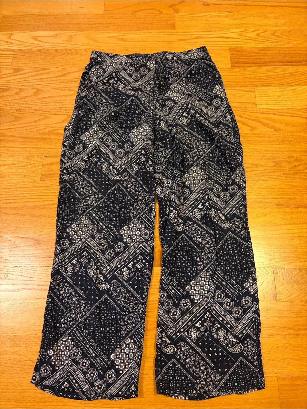 Bandana Printed Wide-Leg Pants